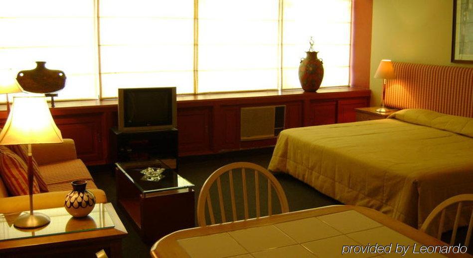 Hotel Ayenda Suites Orrantia リマ エクステリア 写真