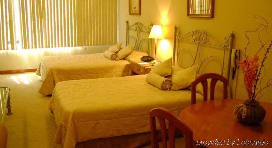 Hotel Ayenda Suites Orrantia リマ エクステリア 写真